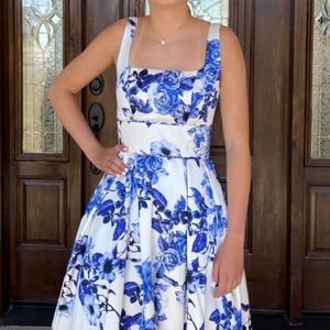I’m not sure the brand but size 3 prom dresses